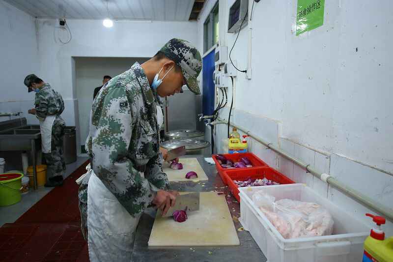 叛逆学生特殊学校培养孩子的同情心的道德准则